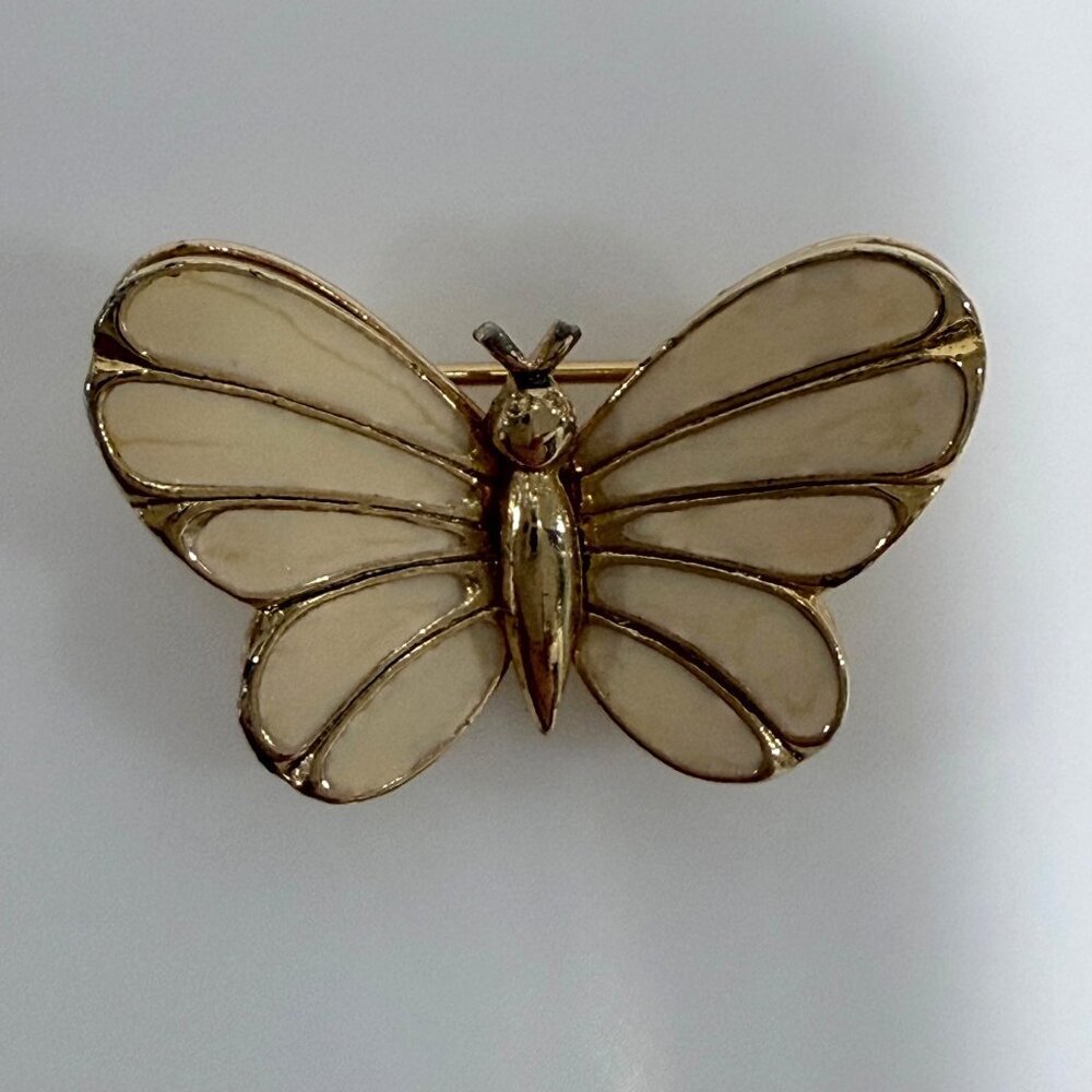 Vintage Signed Gem Craft 3D Butterfly Cream Enamel Gold Tone Brooch Pin Boho